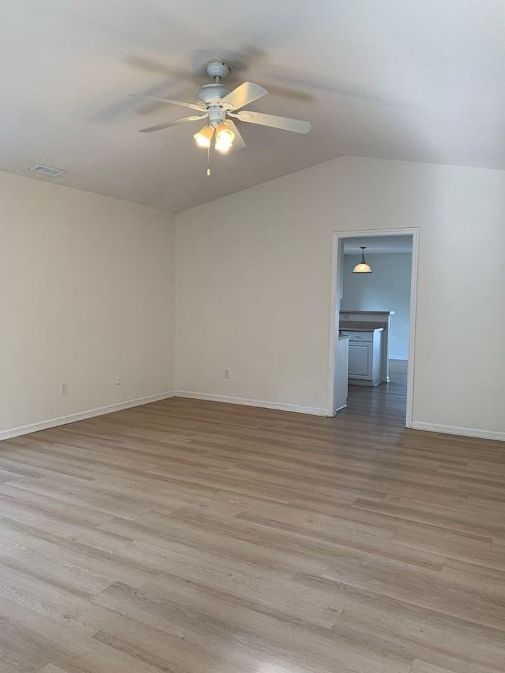 4011 Masonboro Loop Rd - Photo 6 of 22