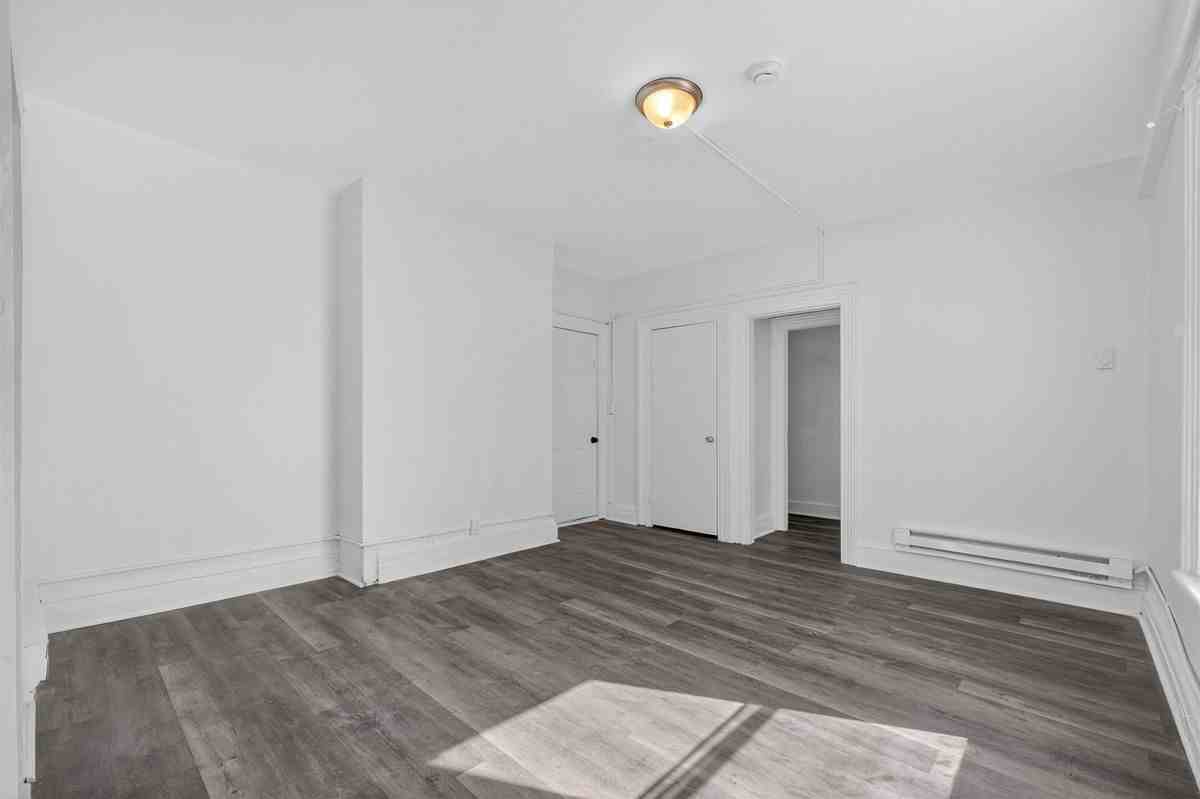 49 S Hamilton St ##2 - Photo 3 of 6