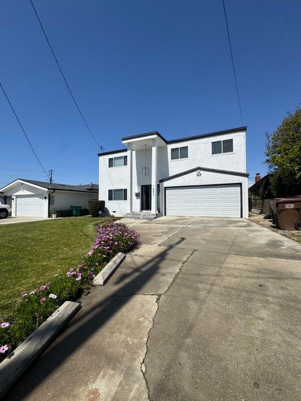 1543 W 124th St