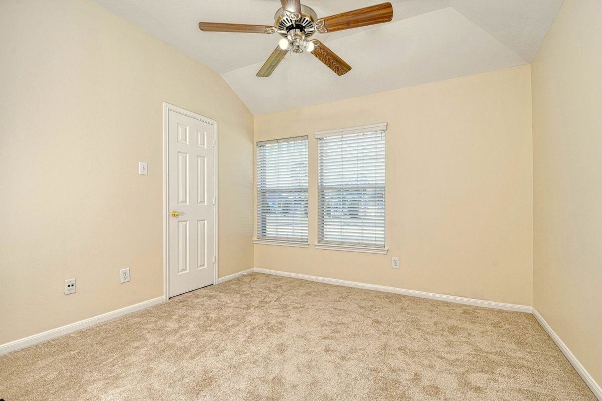 20834 Normandy Forest Dr - Photo 3 of 3