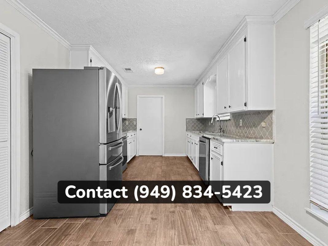 950 Ne 199th St ##7b - Photo 2 of 10