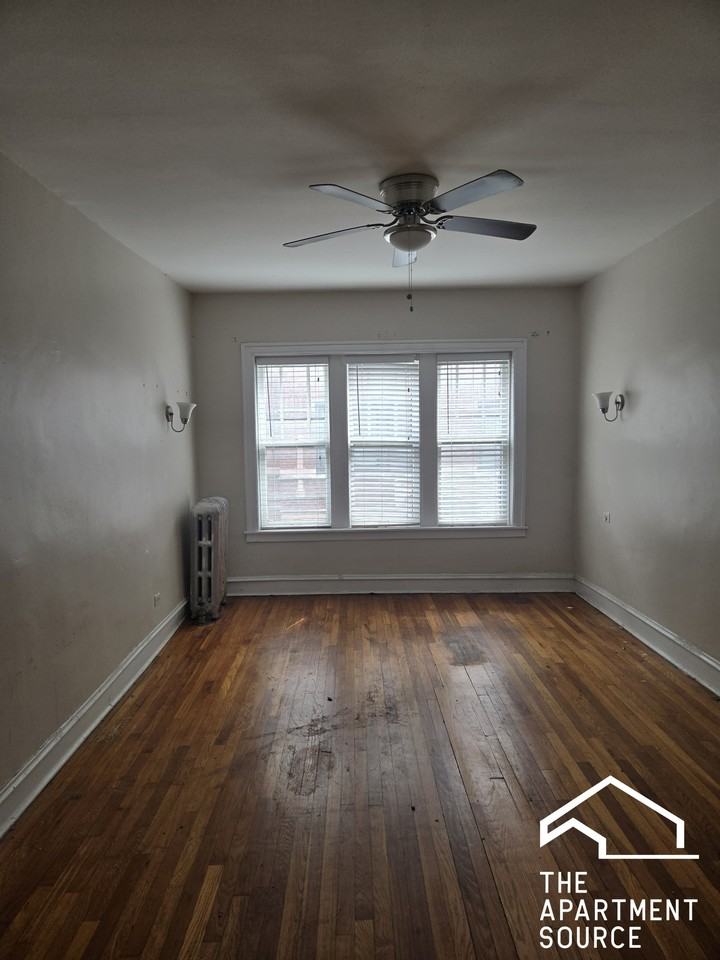 1372 W Estes Ave #1N