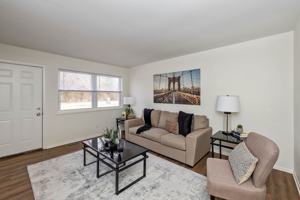 featured image of 2213 Fairfax Rd
