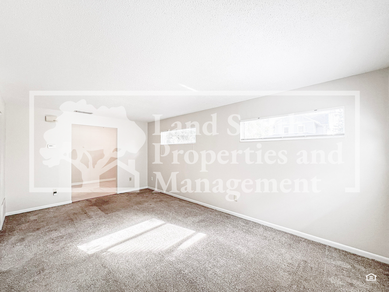 725 E Lime St #D - Photo 3 of 13