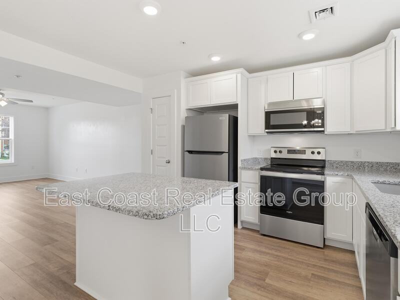 8780 Hillside Way - Photo 5 of 36