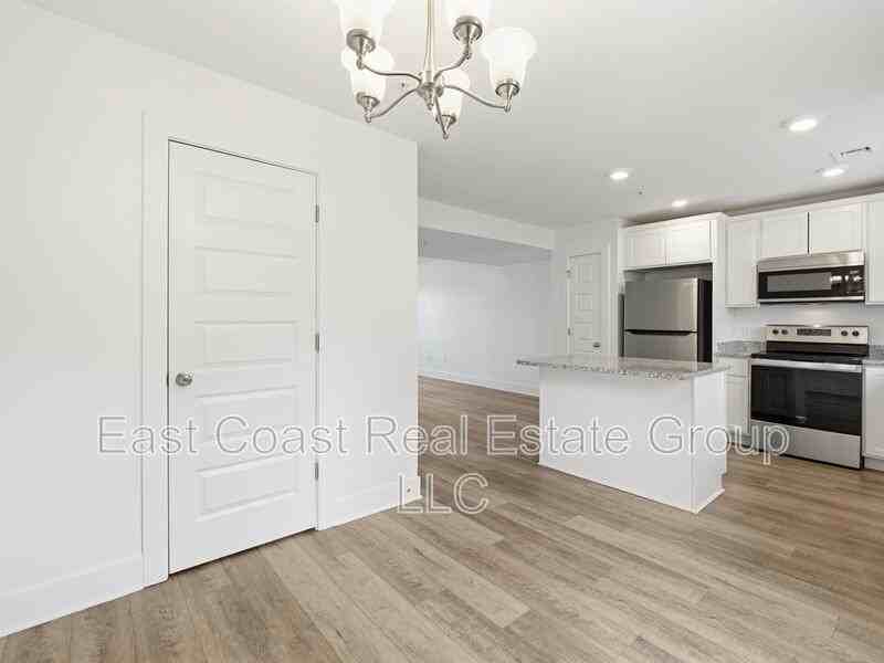 8780 Hillside Way - Photo 6 of 36