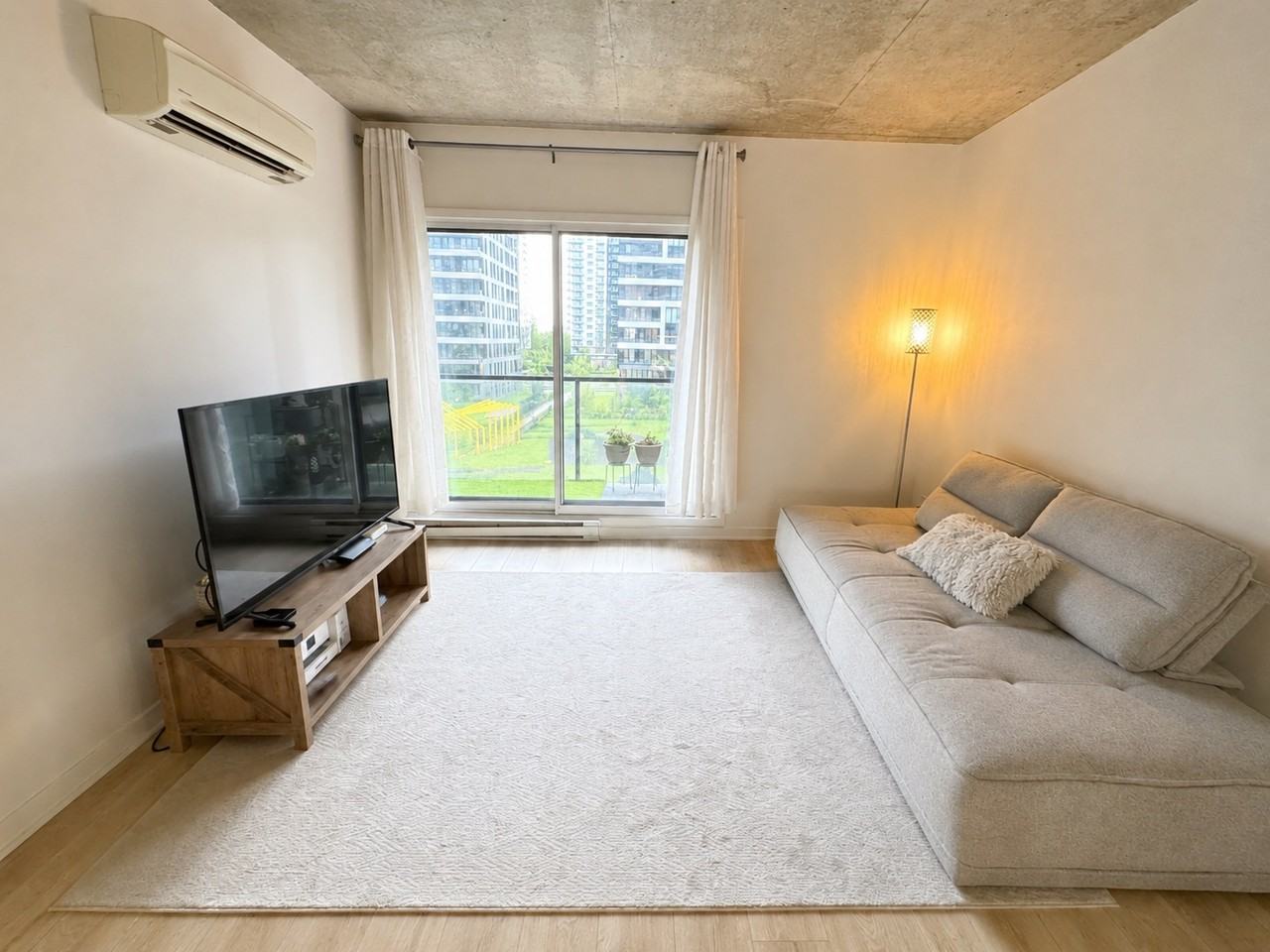 625 Avenue de l'Equinoxe - Photo 3 of 10