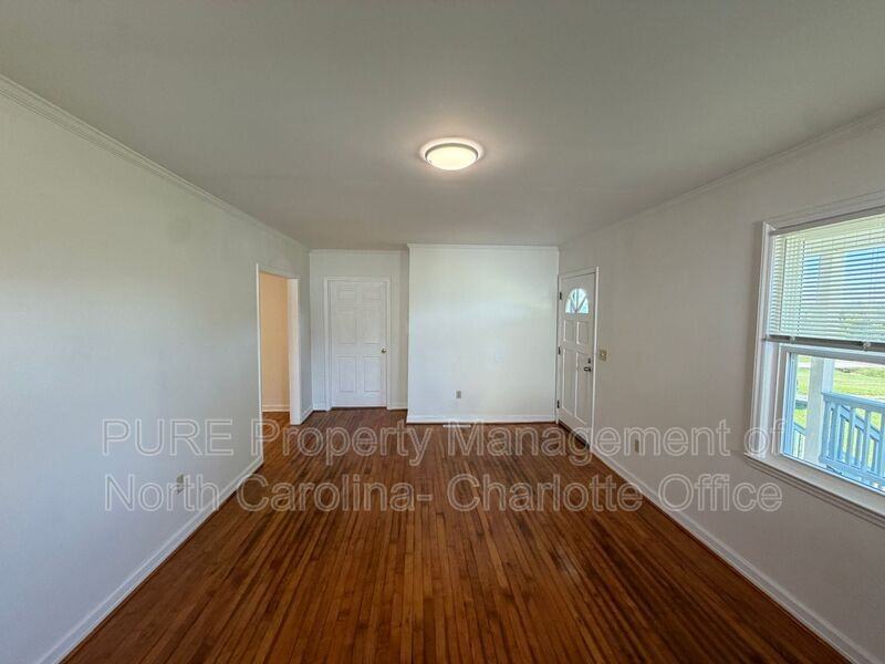 7201 Gilead Rd - Photo 6 of 47