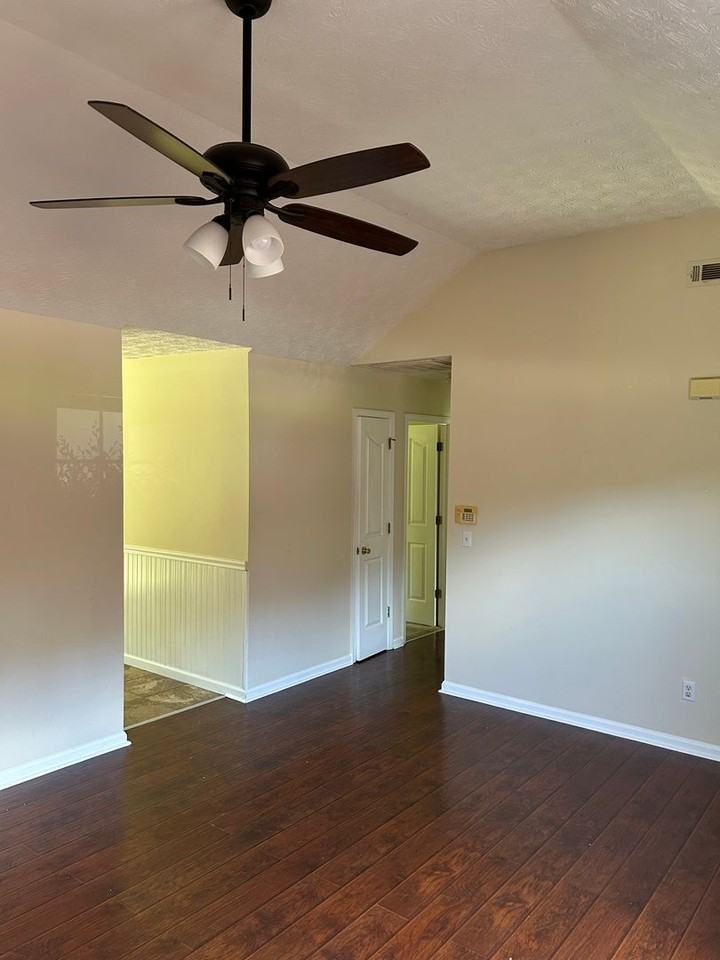 19 Connie Trl - Photo 2 of 15