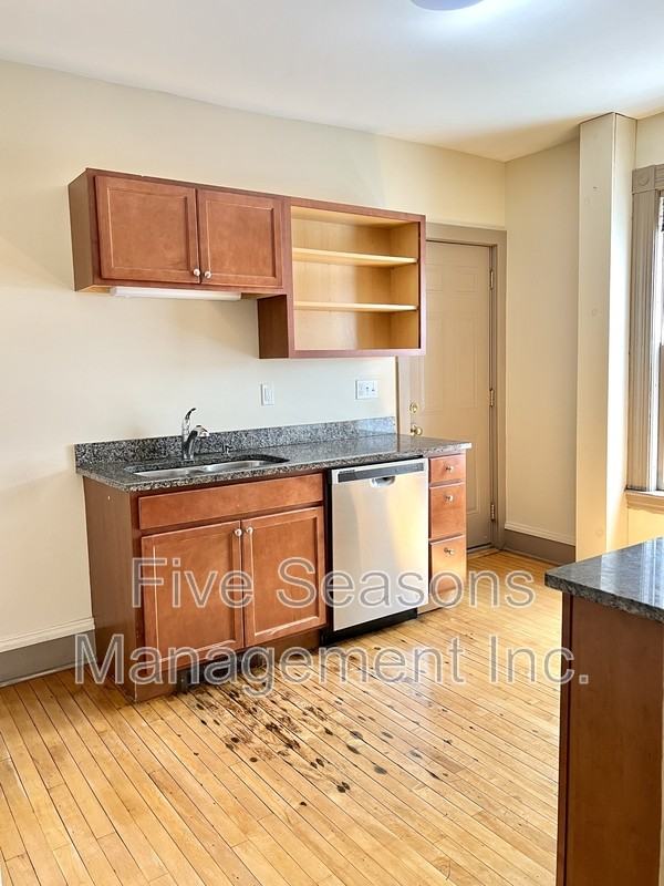 76 N Union St - Photo 6 of 22