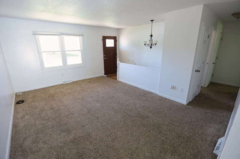 2257 Countrywood Dr Se - Photo 3 of 8