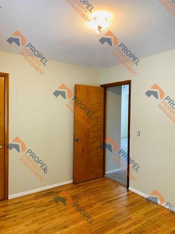 5046 Northfield Dr - Photo 7 of 8