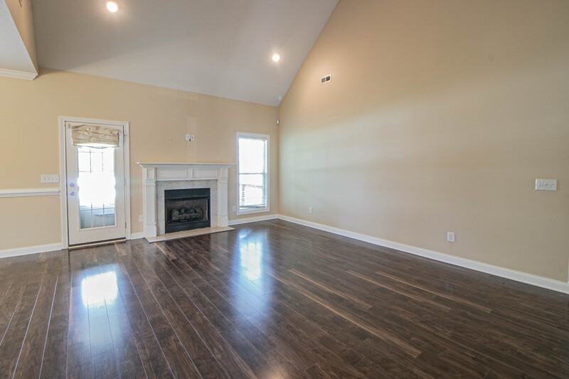 809 Carousel Ct - Photo 3 of 28