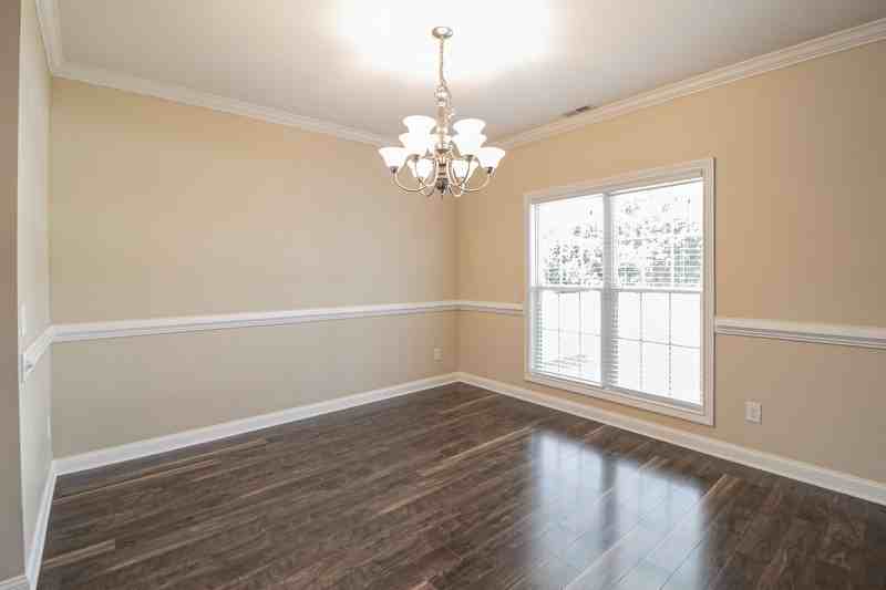 809 Carousel Ct - Photo 5 of 28