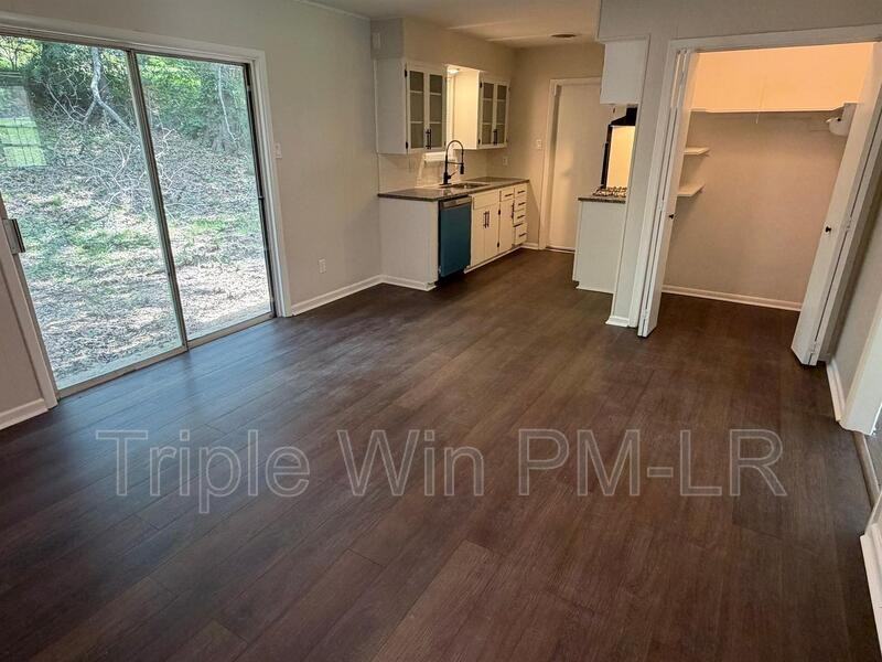 8 Glendale Dr - Photo 7 of 23
