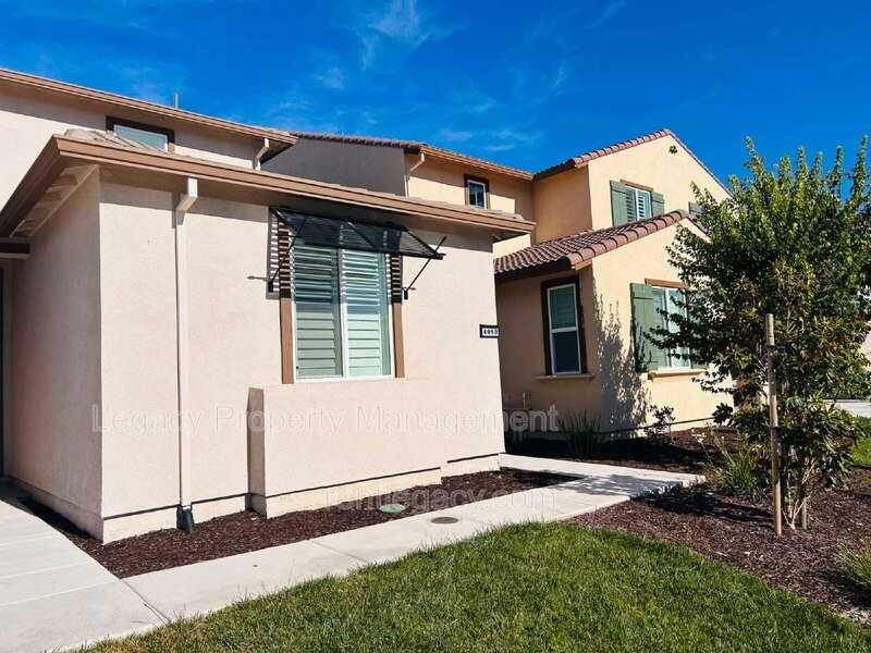 4098 Azul Way - Photo 3 of 12
