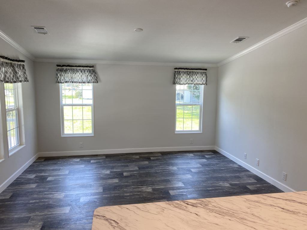 513 Old Colony Rd - Photo 7 of 28
