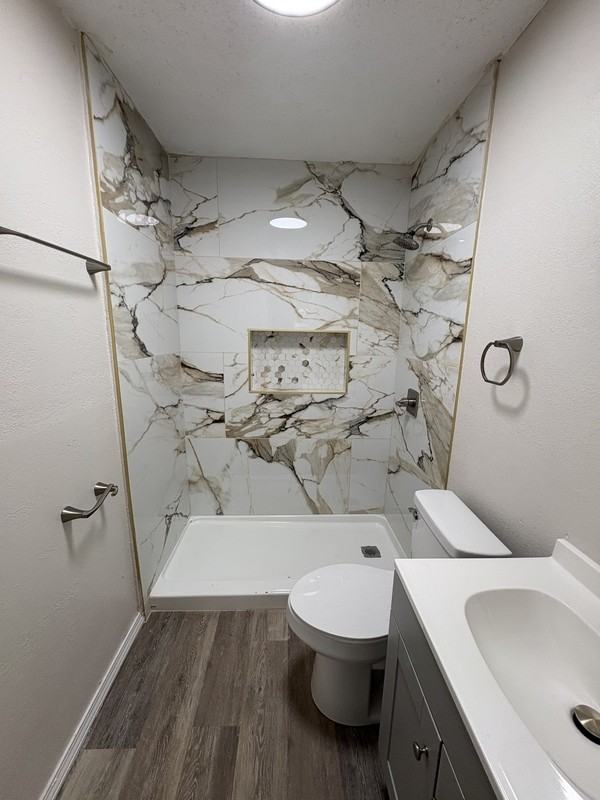 4647 N Hartford Ave - Photo 6 of 10