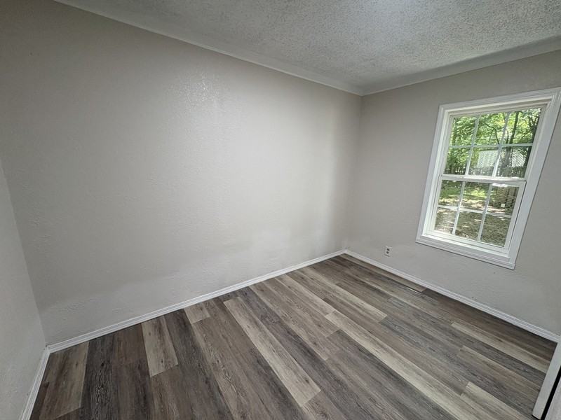 4647 N Hartford Ave - Photo 7 of 10