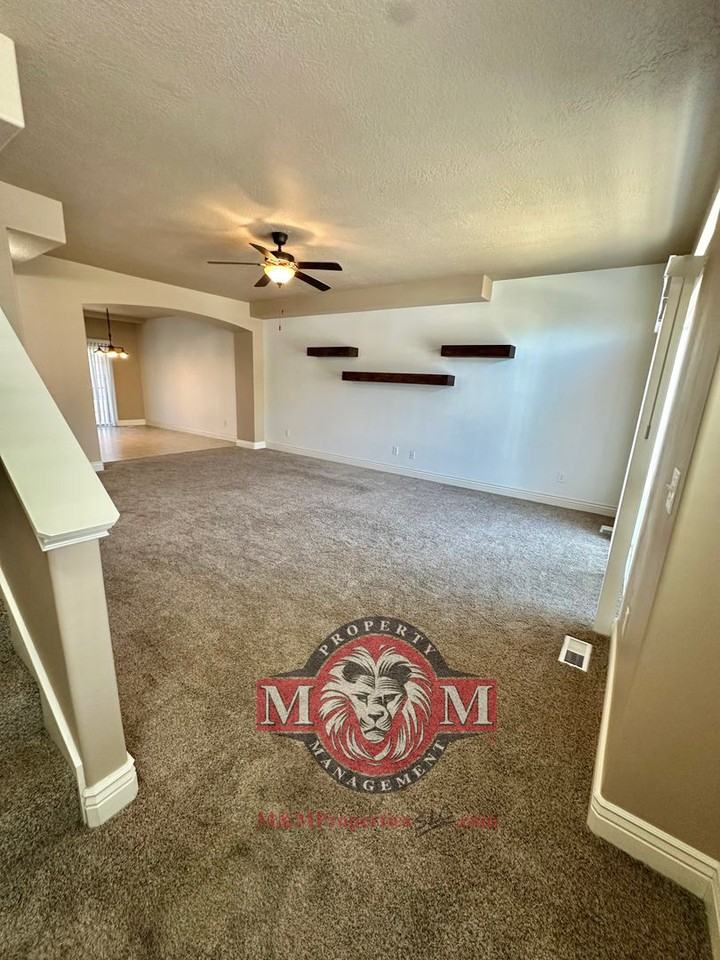 24 E Opequon Rd - Photo 4 of 39