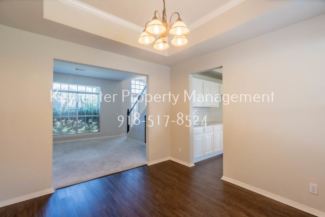 8514 S 112th East Ave - Photo 7 of 21