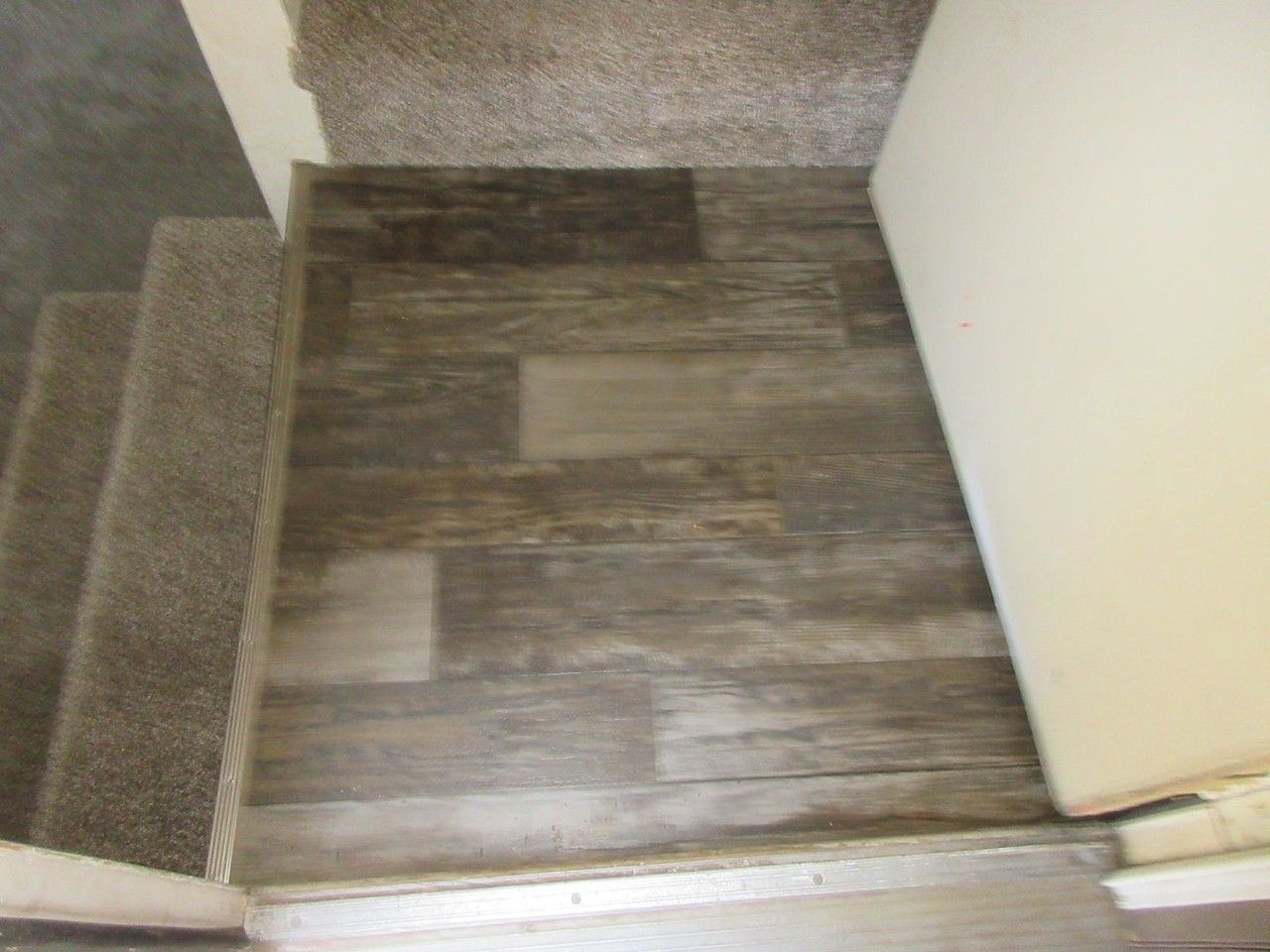 1803 S Gillette Ave - Photo 3 of 46