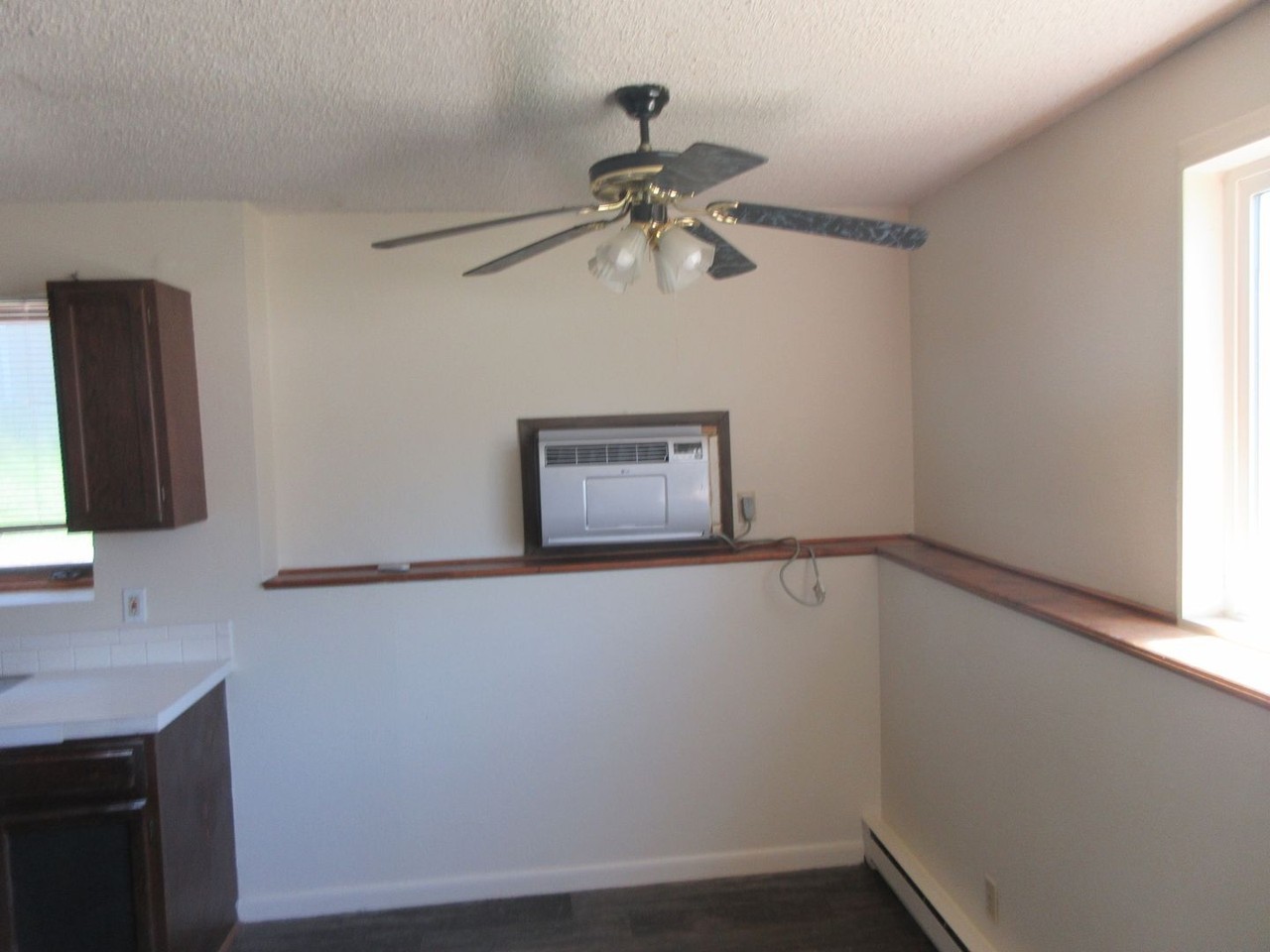 62 Constitution Dr - Photo 7 of 15