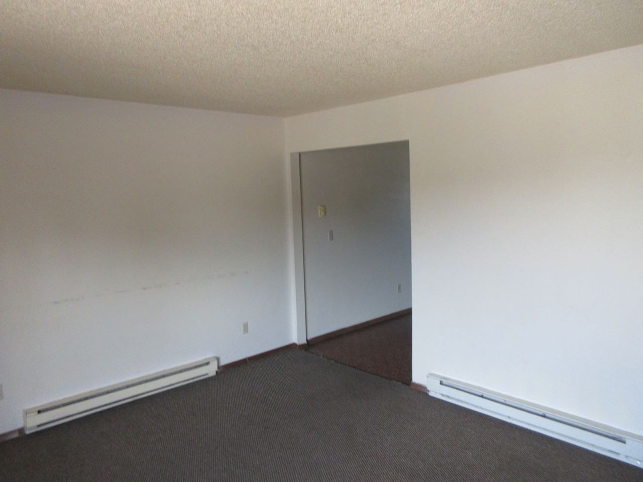 1433 Eagles Nest Cir - Photo 5 of 12