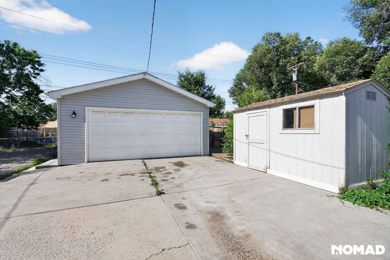 1137 Pando Ave - Photo 4 of 36