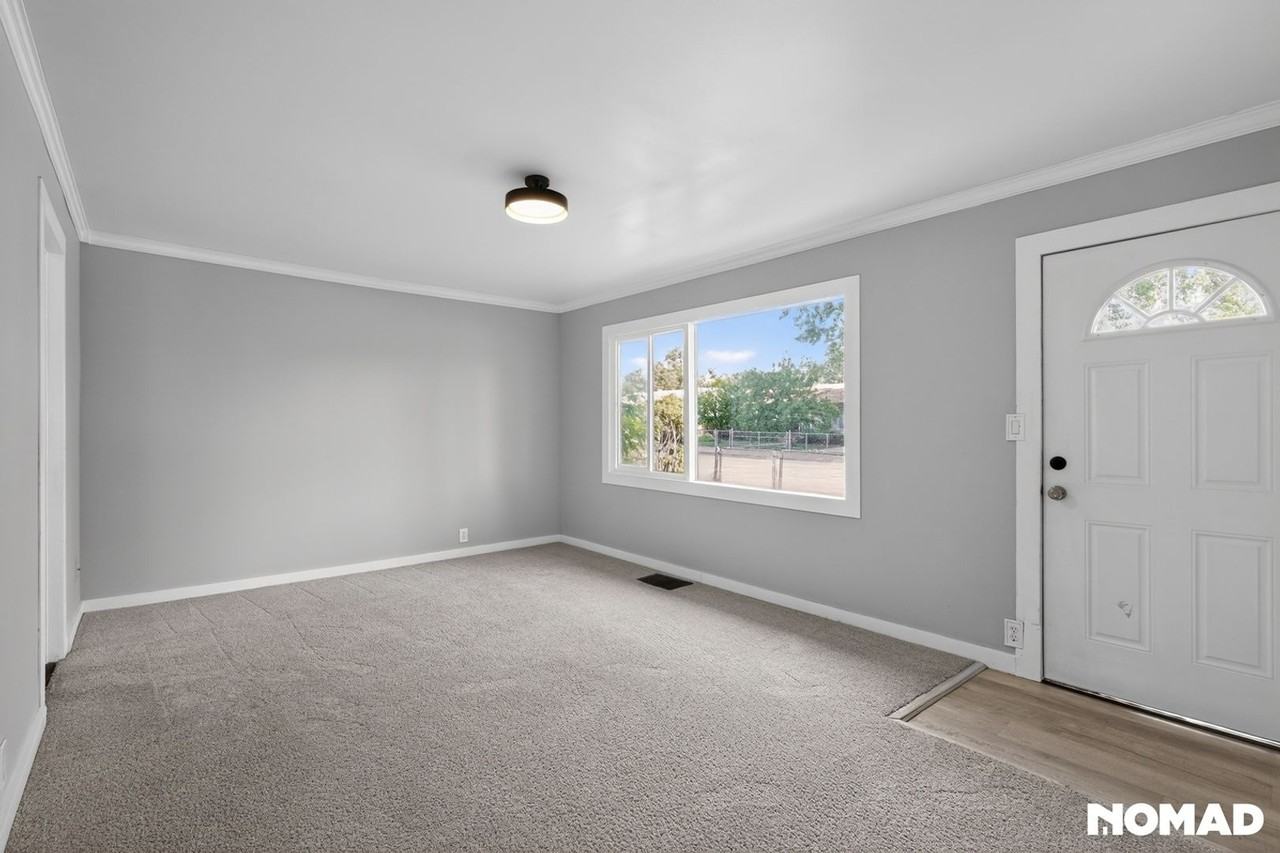 1137 Pando Ave - Photo 7 of 36
