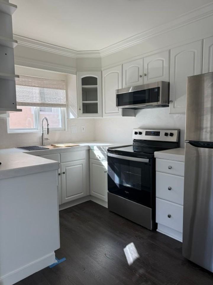 6706 Pinecone Ln - Photo 3 of 18