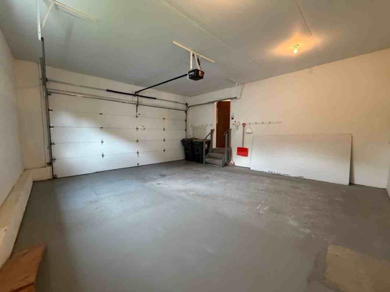 657/659 Wood Violet Lane - Photo 2 of 35