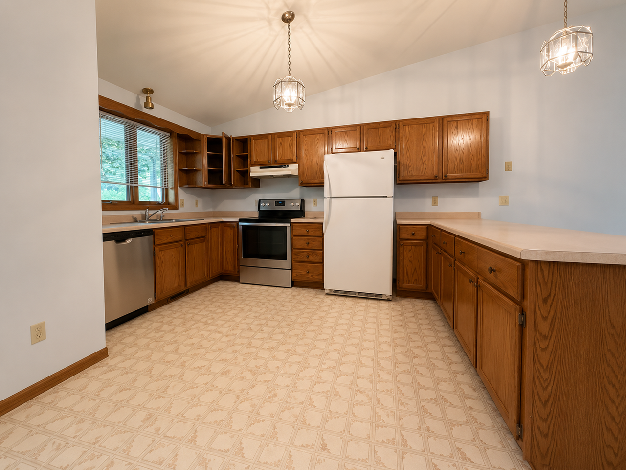 657/659 Wood Violet Lane - Photo 3 of 35