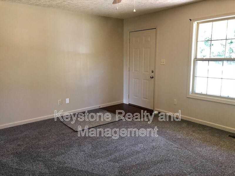 5869 Julien Rd - Photo 3 of 13