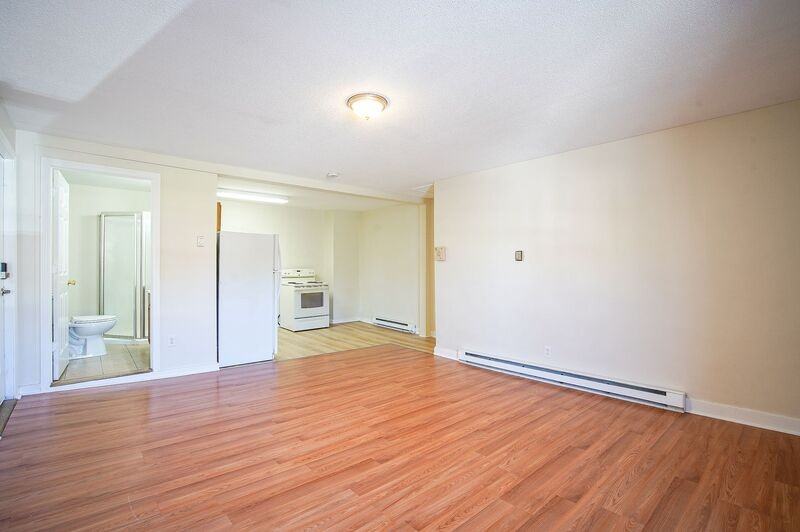 43 Oak St - Photo 4 of 9