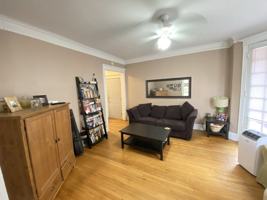 featured image of 714 W Waveland Ave