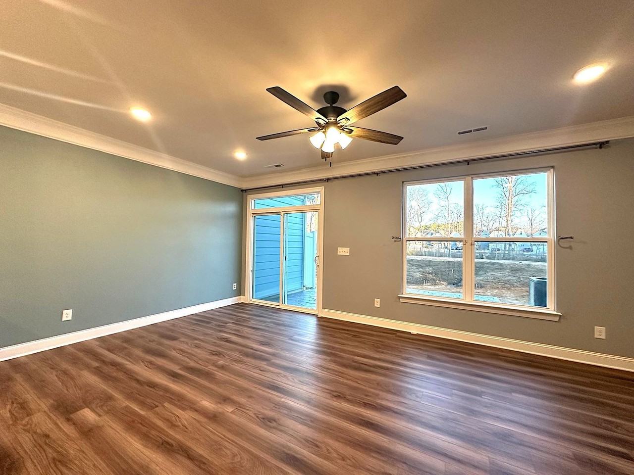 4008 Rothwood Ln - Photo 4 of 31