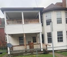 featured image of 211 11th St