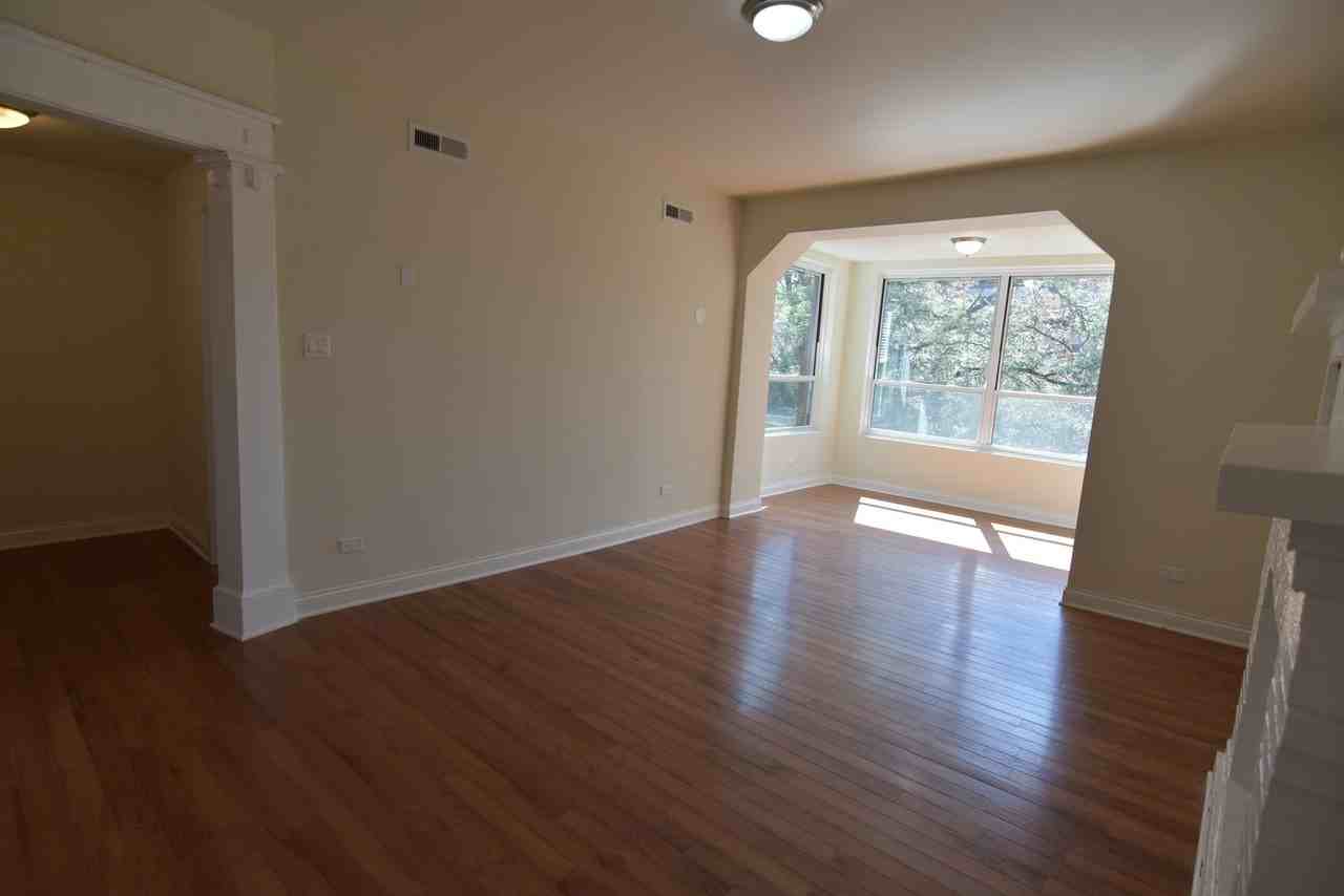 700 W. Grace - Photo 2 of 35