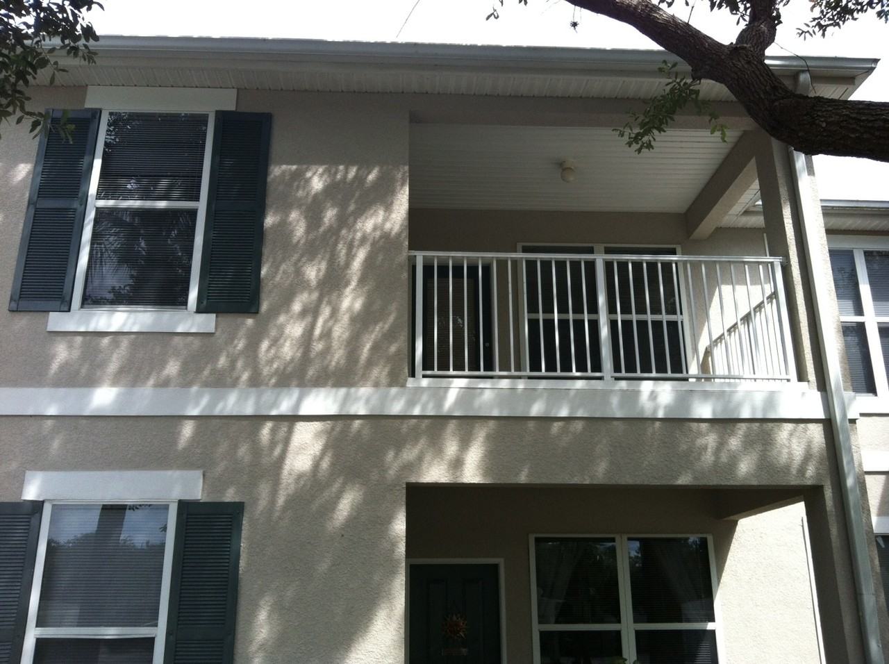 1004 Hemingway Cir - Photo 2 of 26