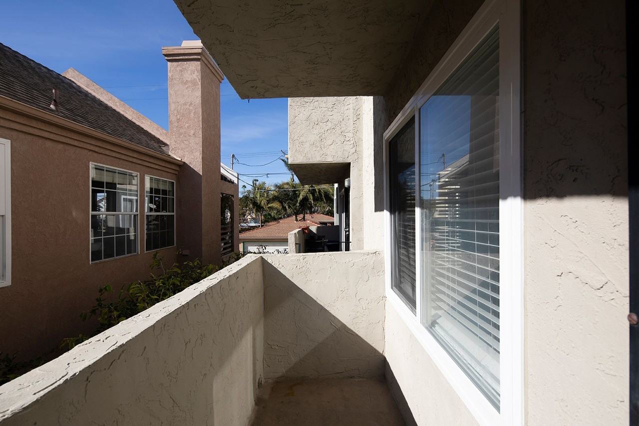 1656 Reed Ave - Photo 4 of 14