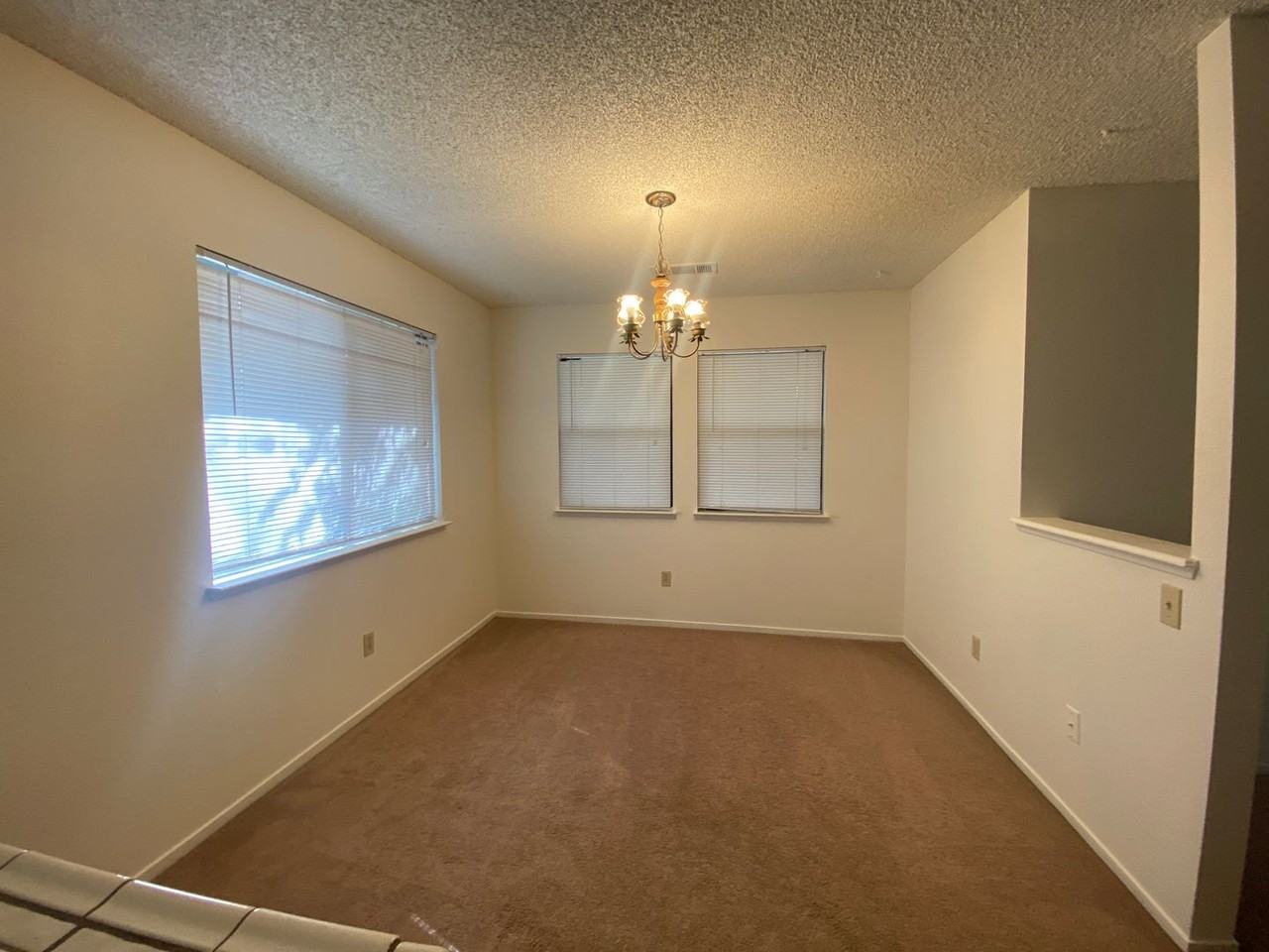 2253 N 10th Ave - Photo 2 of 3