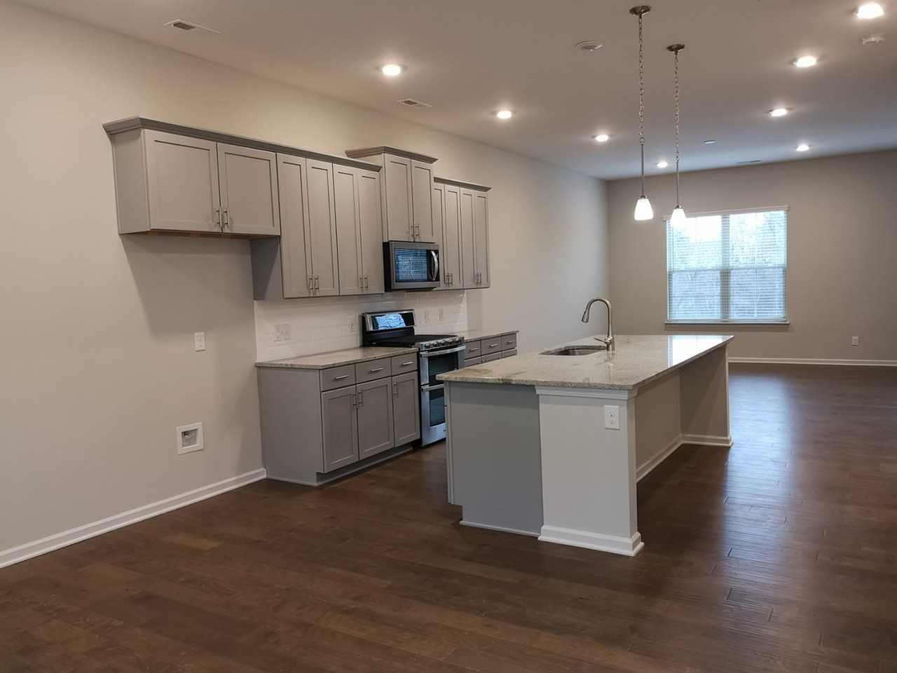 9537 Ainslie Downs St - Photo 5 of 18