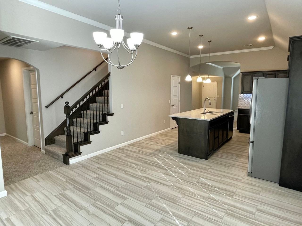4100 Nw 152nd St - Photo 6 of 27