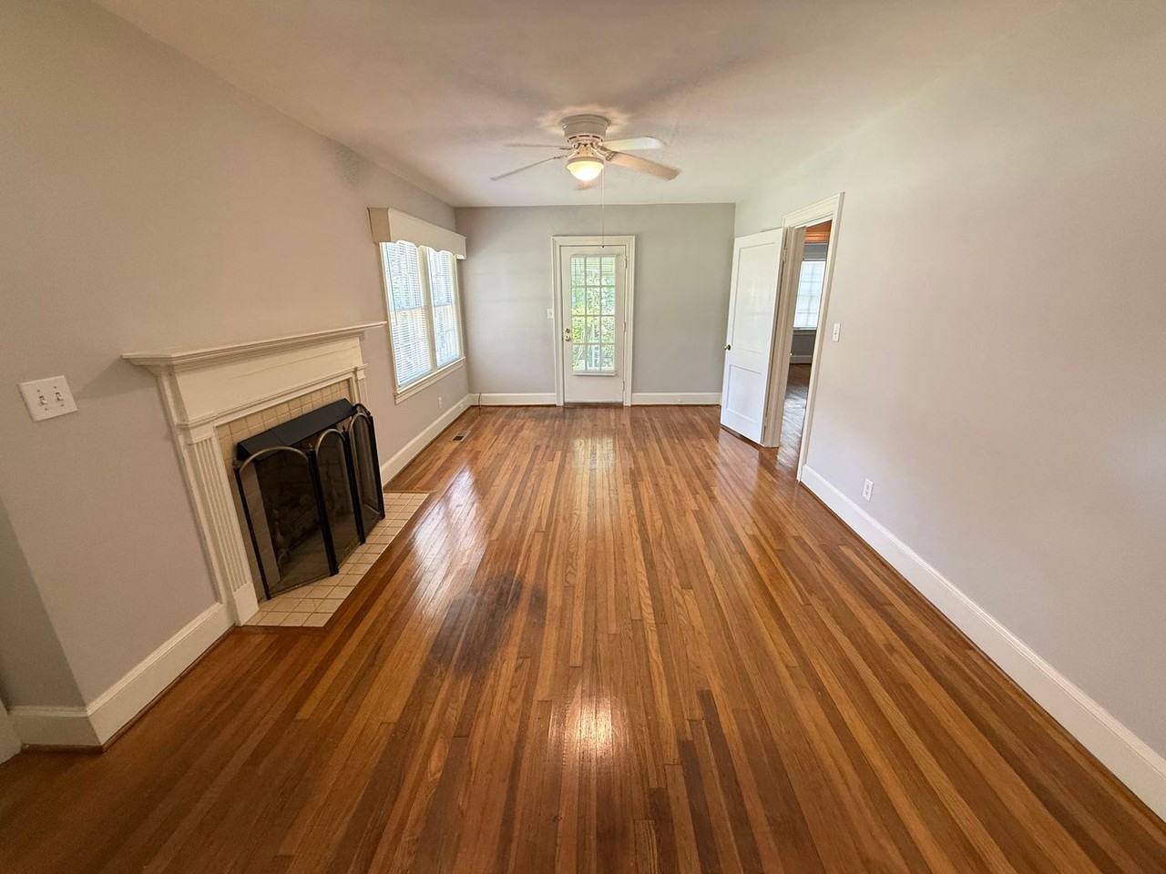 211 Dodd St Nw - Photo 4 of 12