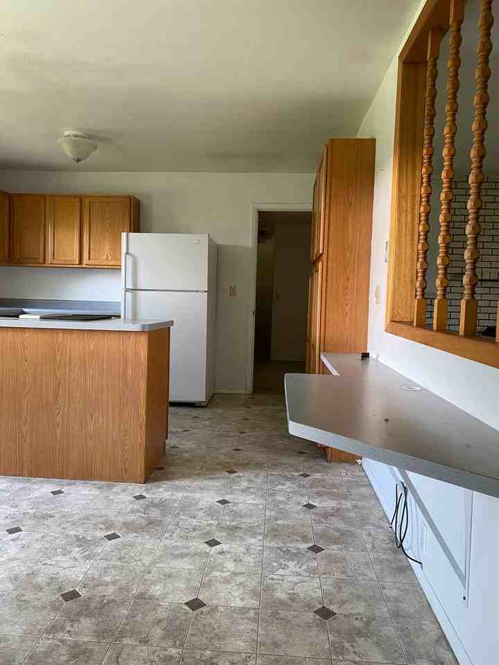 711 Murphy Dr - Photo 3 of 15