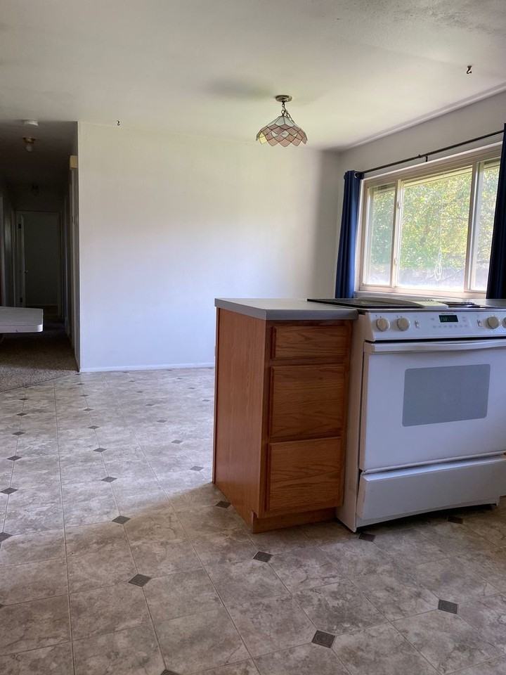 711 Murphy Dr - Photo 7 of 15