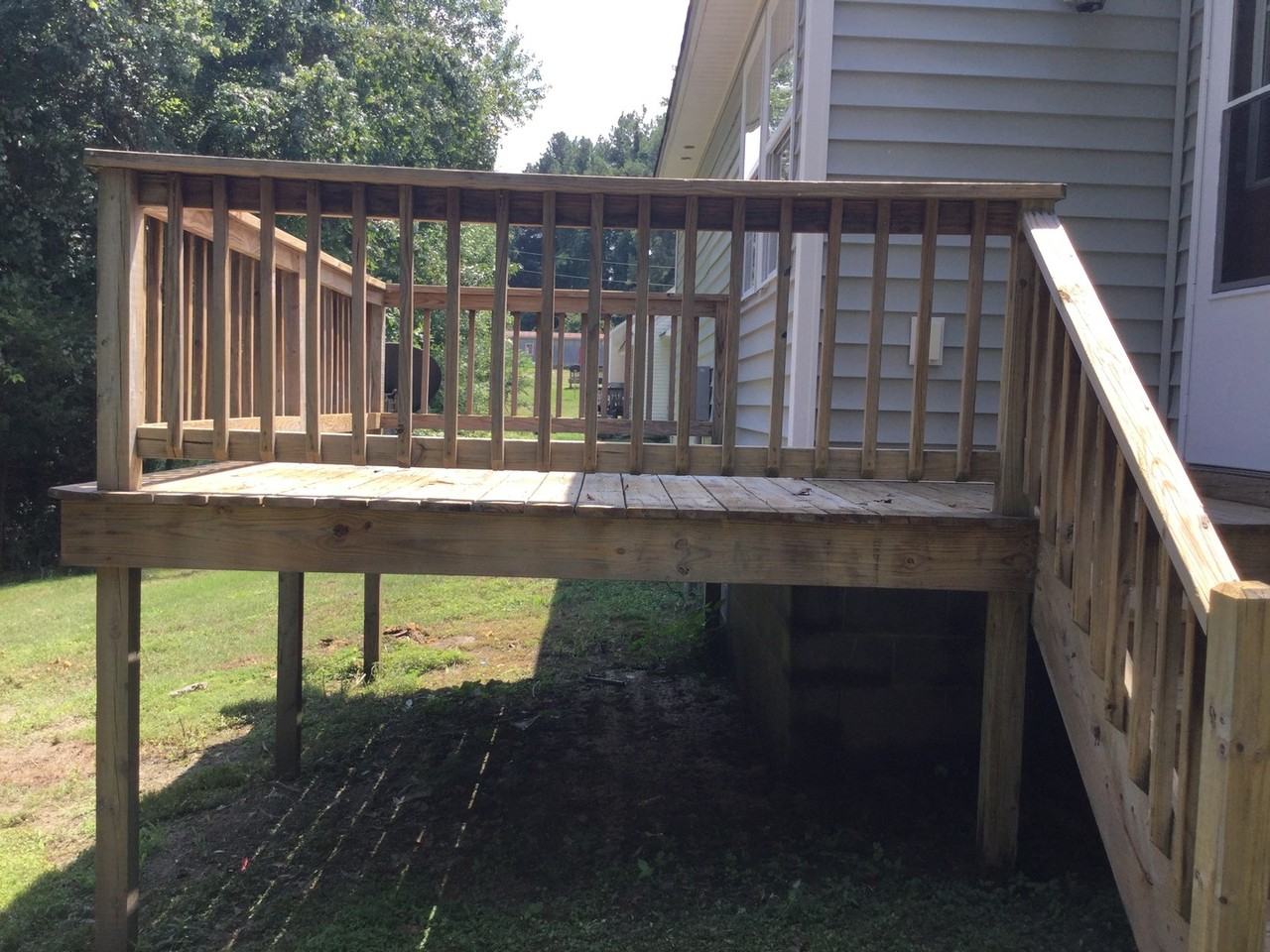 328 Virginia Lee Blvd - Photo 2 of 9