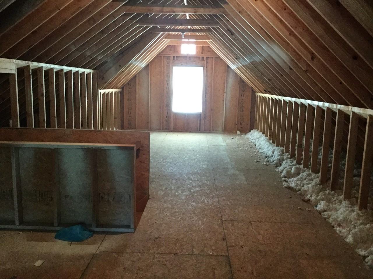 328 Virginia Lee Blvd - Photo 5 of 9