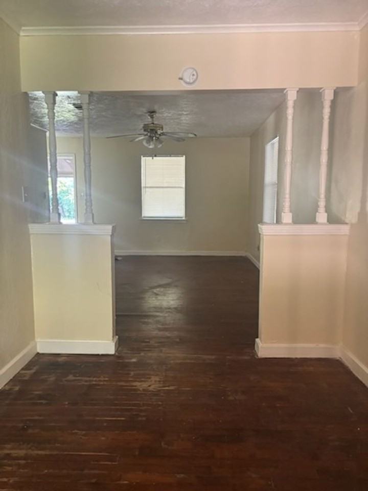 5076 London Ln - Photo 5 of 15